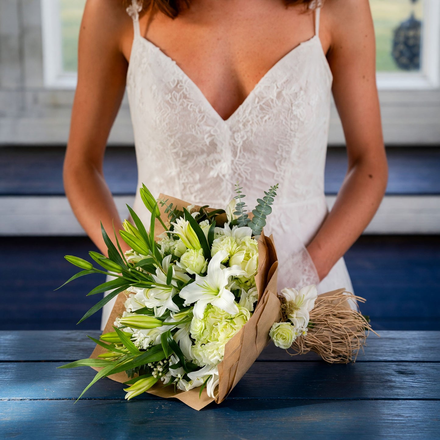 Dingin — Lilyum & Lisianthus Buketi